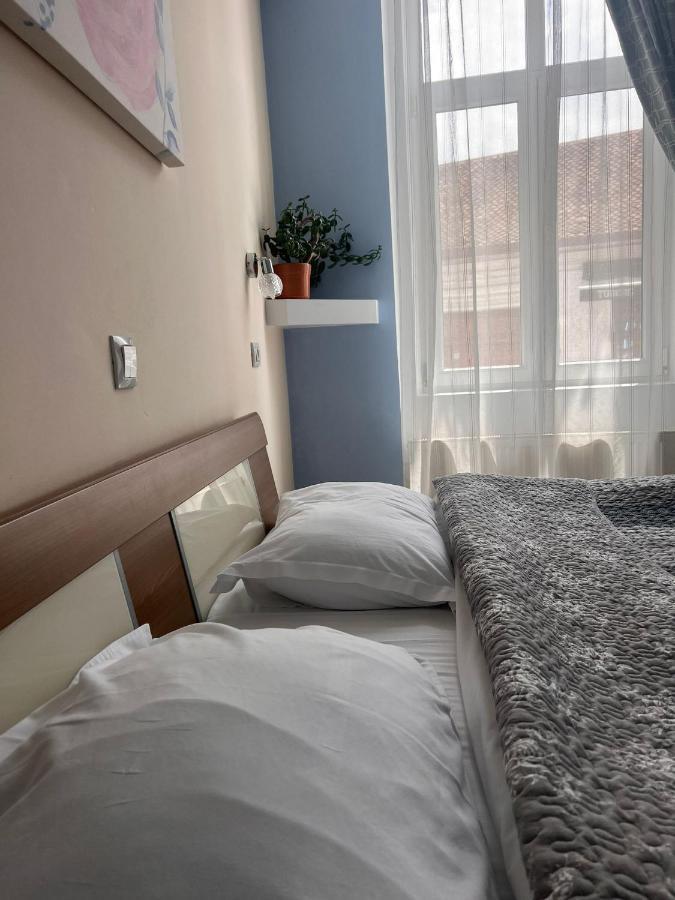 Pension Old City Brasov Exterior photo
